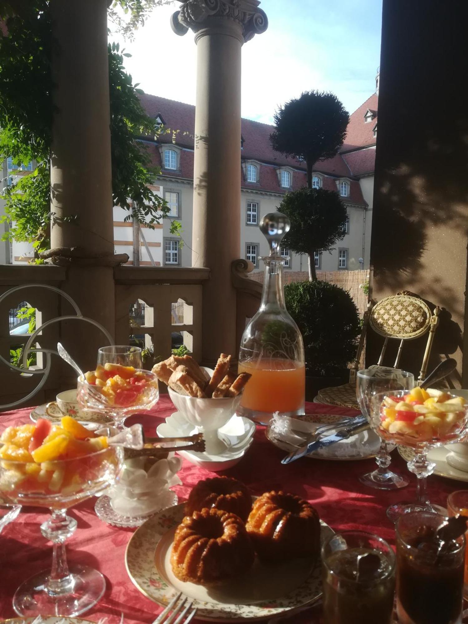 Castelnau Hotel กอลมาร์ ภายนอก รูปภาพ